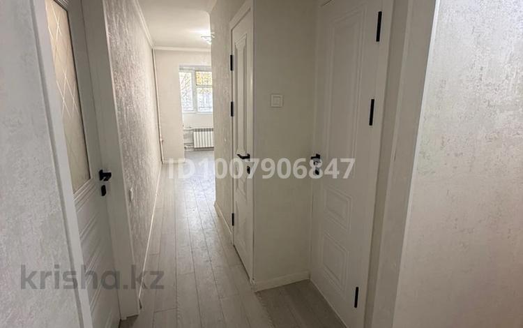 2-комнатная квартира · 52 м² · 2/5 этаж, 18-й микрорайон, 18-й микрорайон 24 — По Рыскулова за 220 000 ₸ в Шымкенте, Аль-Фарабийский р-н — фото 2
