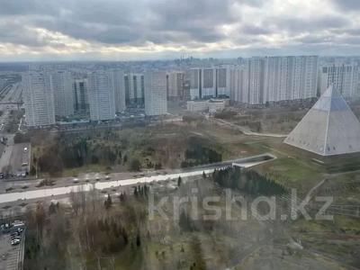 4-комнатная квартира · 175 м², Ахмет Байтурсынова 9 за 800 000 〒 в Астане, Сарайшык р-н