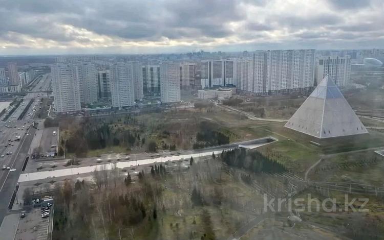 4-комнатная квартира · 175 м², Ахмет Байтурсынова 9 за 800 000 〒 в Астане, Сарайшык р-н — фото 2
