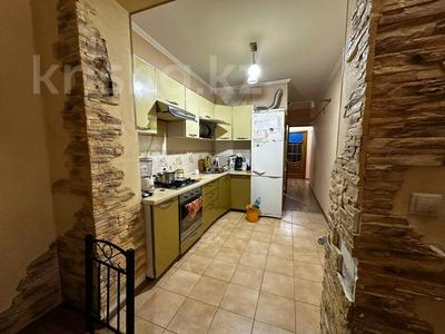 3-бөлмелі пәтер · 70 м² · 1/5 қабат, 28-ш/а. 35, бағасы: 18 млн ₸ в Актау, 28-й мкр