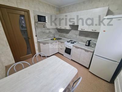 3-комнатная квартира · 65 м² · 2/5 этаж, Мамай батыра 99А — Во дворе Сош#3 за 210 000 〒 в Семее