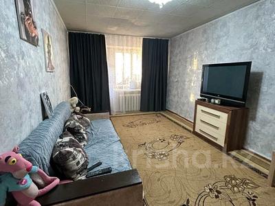 3-комнатная квартира, 62 м², 5/5 этаж, Крылова 49 за 18.8 млн 〒 в Усть-Каменогорске