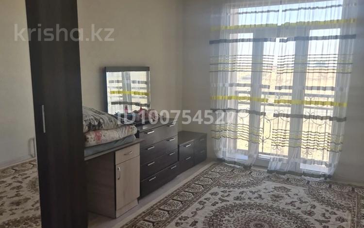 2-комнатная квартира · 60 м² · 11/12 этаж, мкр Шымсити за 180 000 ₸ в Шымкенте, Абайский р-н — фото 2