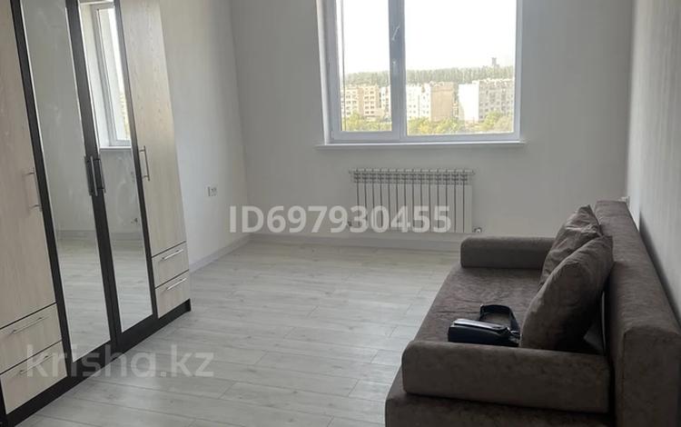 3-бөлмелі пәтер, 90 м², 9/9 қабат ай сайын, мкр Жас Канат, 24 улица, бағасы: 300 000 〒 в Алматы, Турксибский р-н — фото 2