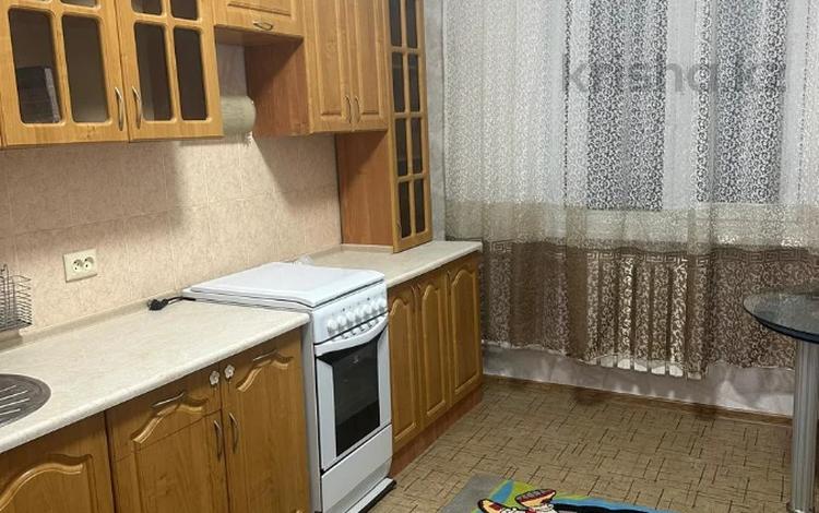 1-комнатная квартира · 45 м² · 3/9 этаж · помесячно, мкр Жетысу-2 3 — Саина за 210 000 〒 в Алматы, Ауэзовский р-н — фото 2