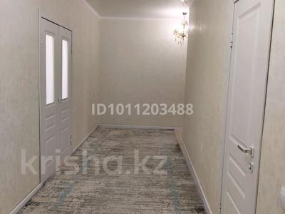 3-бөлмелі пәтер · 110 м² · 4/5 қабат, 19-й мкр 14/2 — рядом средняя школа 32, неподалеку ТД Олжа, ТРК Байтерек, Чайхана, бағасы: 32 млн ₸ в Актау