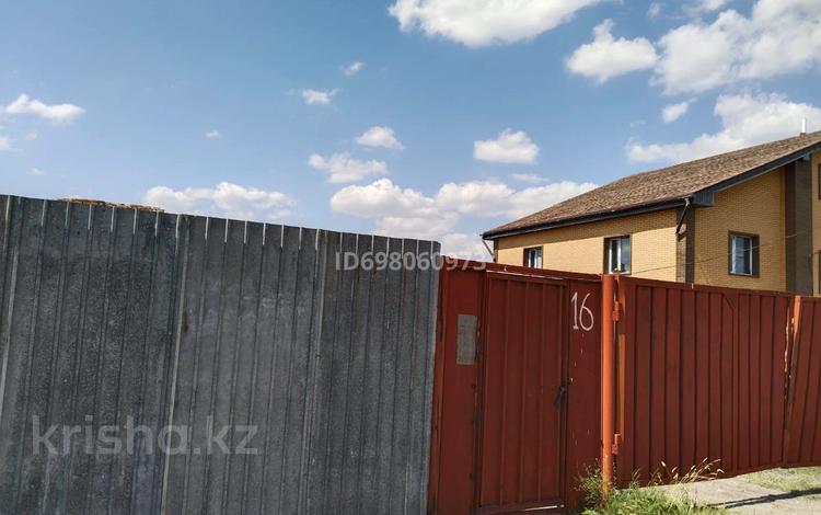 Жеке үй · 4 бөлме · 92.1 м² · 10 сот., Майкудук, Акулова 16, бағасы: 14 млн ₸ в Караганде, Алихана Бокейханова р-н — фото 40