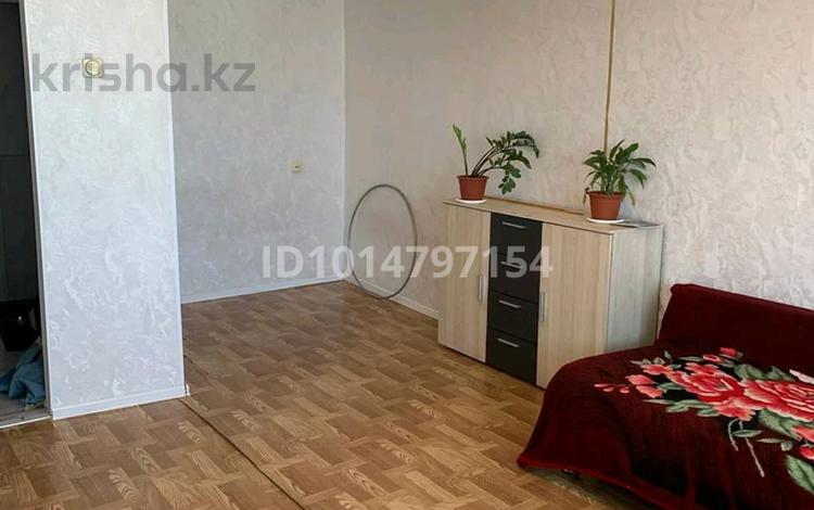 1-бөлмелі пәтер · 38.8 м² · 8/9 қабат, Ескі қала, Шернияз 23/1 — Рядом остоновка где остонавливаеся 10,7,15, бағасы: 140 000 ₸ в Актобе, Старый город — фото 2