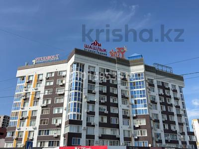 2-бөлмелі пәтер · 85 м² · 7/9 қабат, Сары Арқа ш/а , Кулманова 107 — Возле центральной площади, бағасы: 35 млн ₸ в Атырау, мкр Сары Арка
