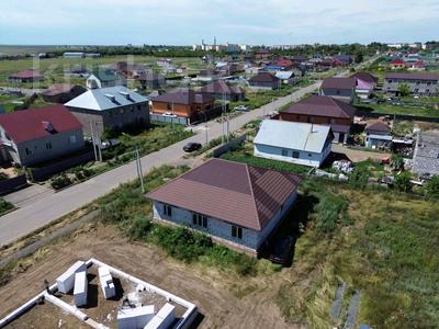 Отдельный дом · 4 комнаты · 120 м² · 10 сот., 3 мкр 1 за 20 млн 〒 в Акмоле