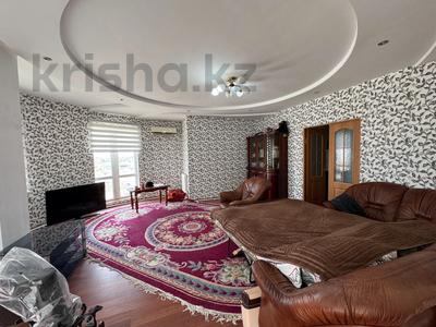4-комнатная квартира · 135.7 м² · 7/10 этаж, Академика Жарбосынова 71 за 36 млн 〒 в Атырау