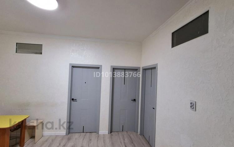 3-комнатная квартира · 60 м², мкр Алгабас, 7 142/92 за 250 000 ₸ в Алматы, Алатауский р-н — фото 2