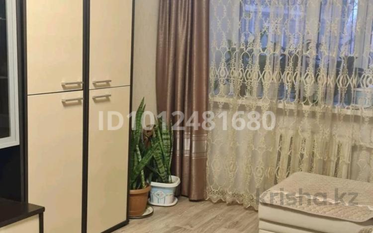 3-комнатная квартира · 51.1 м² · 1/5 этаж, Майкудук, Майкудук, 13й микрорайон 26 за 12.8 млн ₸ в Караганде, Алихана Бокейханова р-н — фото 2