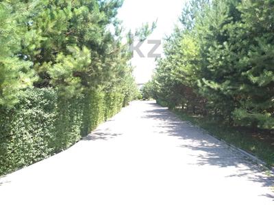 Жеке үй · 5 бөлме · 222 м² · 15 жүзд., Алатау (ИЯФ) ш/а., Сырым датулы, бағасы: 220 млн ₸ в Алматы, Медеуский р-н