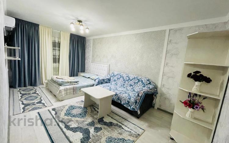 1-комнатная квартира · 62 м² · 4/5 этаж, Жангелдин 12В — Республика за 10 000 ₸ в Шымкенте, Абайский р-н — фото 6