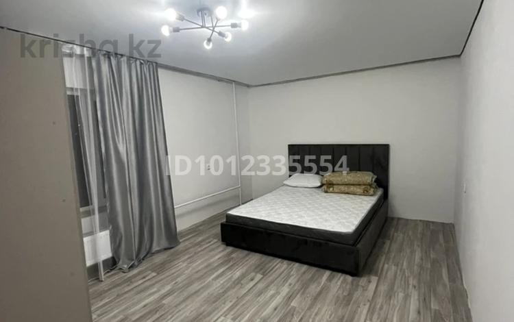 1-комнатная квартира · 30 м² · 1/2 этаж, Жанаульская 28 — 2 этажный Котедж, сдаются комнаты благоустроенные за 7 000 ₸ в Новоишимском — фото 2