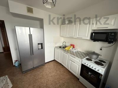2-комнатная квартира · 70 м² · 12/25 этаж, Микрорайон Байкена Ашимова 22 за 200 000 ₸ в Караганде, Казыбек би р-н