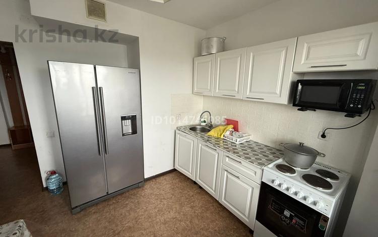 2-комнатная квартира · 70 м² · 12/25 этаж, Микрорайон Байкена Ашимова 22 за 200 000 ₸ в Караганде, Казыбек би р-н — фото 2