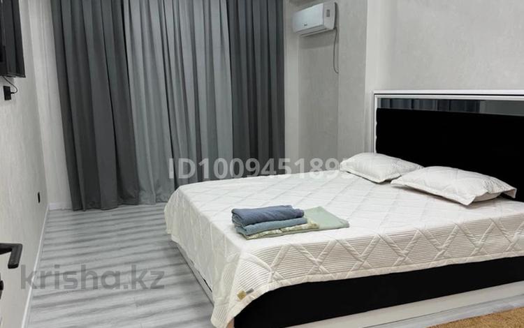 1-комнатная квартира · 39 м² · 11/13 этаж, Есенова 160/3 за 15 000 〒 в Алматы, Жетысуский р-н — фото 2