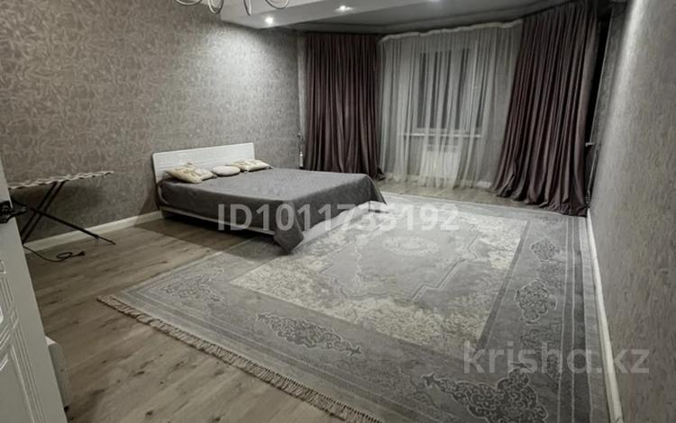 1-бөлмелі пәтер · 62 м² · 3/5 қабат, Алтын орда ш/а., Батыс 2 9/5, бағасы: 250 000 ₸ в Актобе, мкр. Алтын орда — фото 8