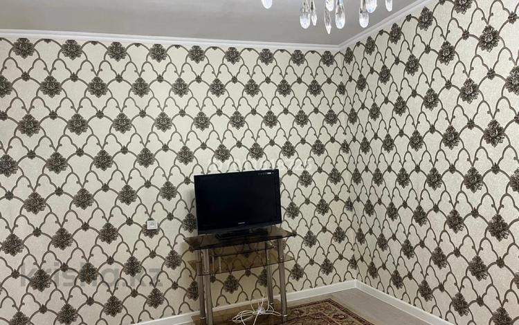 2-бөлмелі пәтер · 60 м² · 1/5 қабат, 17-й микрорайон, 17-й микрорайон 7а, бағасы: 30 млн ₸ в Шымкенте, Аль-Фарабийский р-н — фото 2