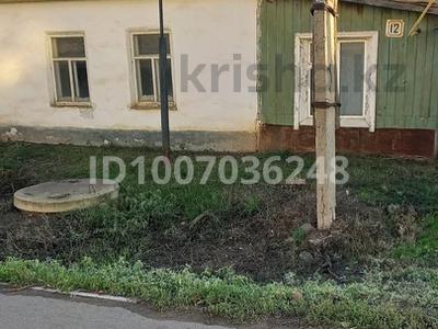 Отдельный дом · 2 комнаты · 48 м² · 4.5 сот., Кокчетавская 12 — Рынок Алтын_Алма за 17 млн 〒 в Уральске