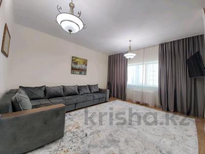 2-комнатная квартира, 90 м², 16/36 этаж помесячно, Достык 5 за 300 000 〒 в Астане, Есильский р-н