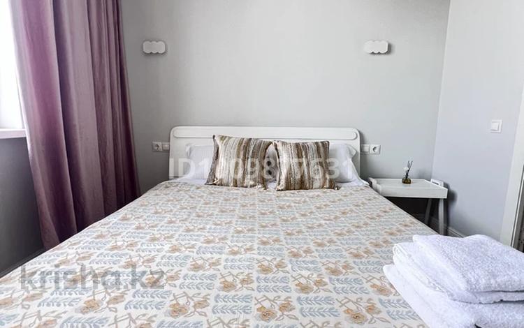 1-комнатная квартира · 40 м² · 10/12 этаж, Тулебаева 49/1 за 22 000 〒 в Алматы, Медеуский р-н — фото 16