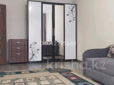 1-комнатная квартира · 40 м² · 1/6 этаж, мкр Кокжиек 34 за 170 000 ₸ в Алматы, Жетысуский р-н
