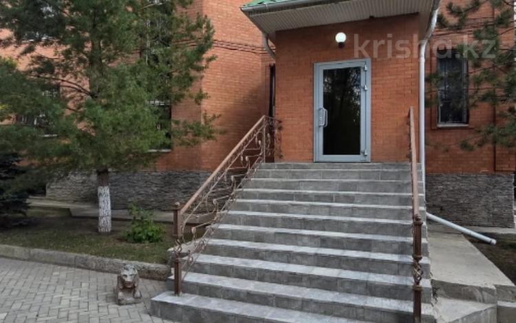 Отдельный дом · 5 комнат · 391 м² · 12 сот., Старый город за 150 млн ₸ в Актобе — фото 21