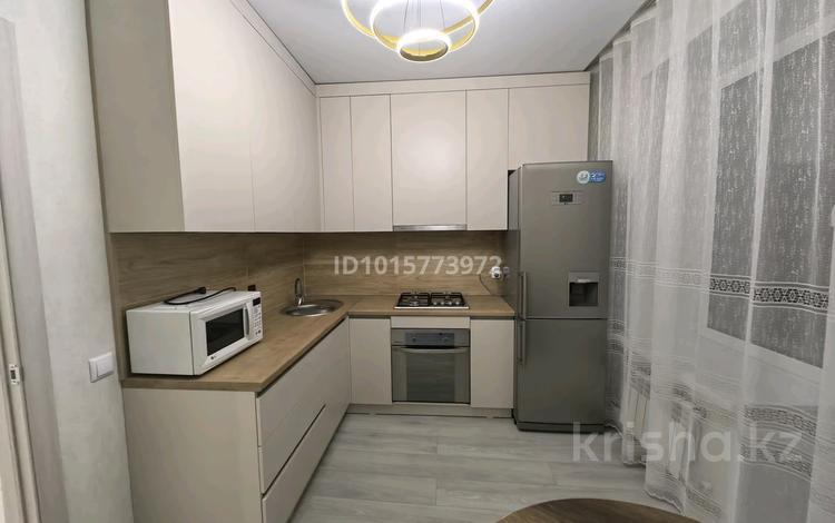 3-комнатная квартира · 70 м² · 9/9 этаж, Курганская 2 за 320 000 ₸ в Костанае — фото 2