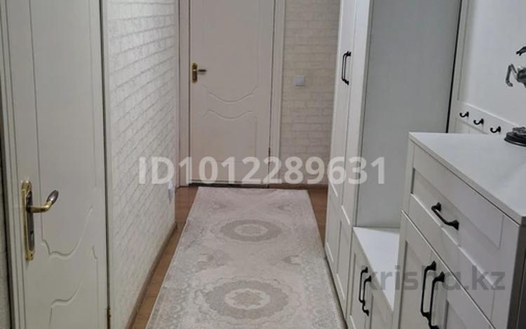 3-бөлмелі пәтер · 64.6 м² · 3/5 қабат, ул. Шокана Уалиханова 198, бағасы: 16 млн ₸ в Кентау — фото 2