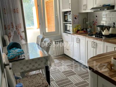 4-бөлмелі пәтер · 73 м² · 2/5 қабат, Желтоксан 4 — Напротив Магнума, бағасы: 23 млн 〒 в 