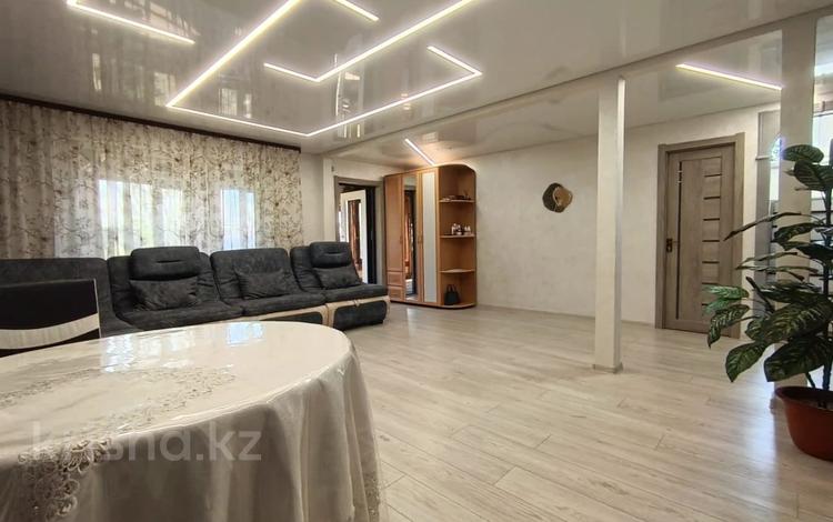 Отдельный дом · 4 комнаты · 160 м² · 8 сот., Украинская за 60 млн ₸ в Петропавловске — фото 13
