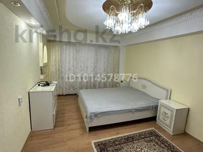 3-комнатная квартира · 64 м² · 5/5 этаж, Курмангазы за 200 000 ₸ в Атырау, мкр Авангард-2