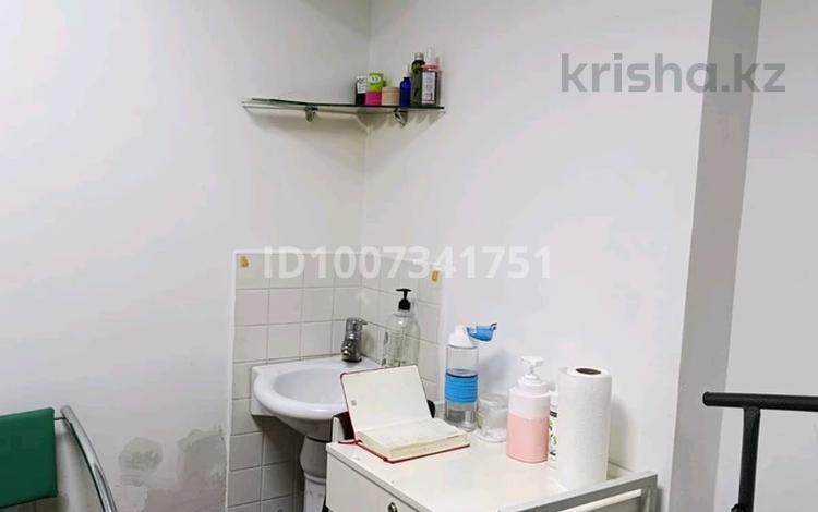 Салоны красоты · 14 м² за 160 000 ₸ в Алматы, Медеуский р-н — фото 2