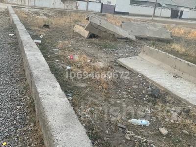 Жер телімдері в Туркестанской обл.: Жер телімі · 10 сотық, Көктем көшесі — СМП-313, бағасы: 3.5 млн 〒 Жер телімі · 10 сотық, Көктем көшесі — СМП-313, бағасы: 3.5 млн 〒 в Туркестане
