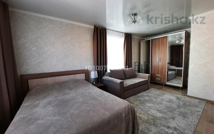 1-комнатная квартира · 40 м² · 4/5 этаж, Интернациональная 30 — Ул.Назарбаева, ул.Жумабаева за 14 000 ₸ в Петропавловске — фото 2
