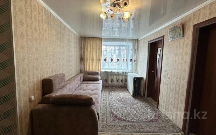 4-комнатная квартира, 62 м², 1/5 этаж, Станционная за 8.5 млн 〒 в Шахтинске — фото 2