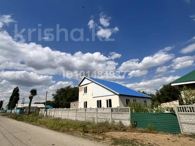 Отдельный дом · 4 комнаты · 99 м² · 10 сот., Д. Қонаев 93 — Сарыдар ауылы қаладан 30 км жерде за 8 млн ₸ в Актобе