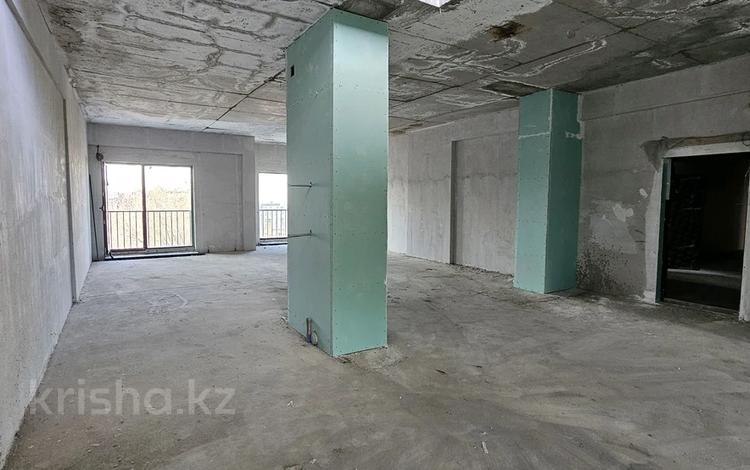 4-комнатная квартира · 205.23 м² · 3/4 этаж, Кажымукана 68 а за 236 млн ₸ в Алматы, Медеуский р-н — фото 5
