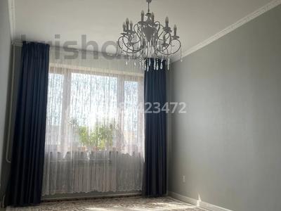 4-бөлмелі пәтер · 90 м² · 4/5 қабат, 27-й мкр 46, бағасы: 25.5 млн ₸ в Актау