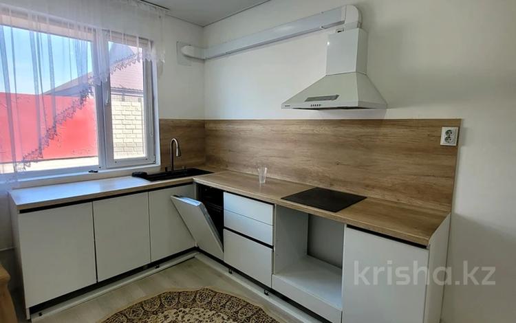 Жеке үй · 3 бөлме · 107 м² · 2.5 жүзд., Достоевского — Каз край, бағасы: 35 млн ₸ в Павлодаре — фото 12