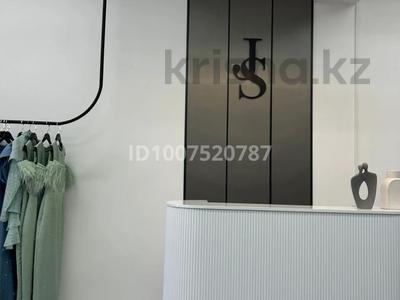 Дайын прокать платьев бизнесі · 85 м² за 6.8 млн 〒 в Актау, 28-й мкр