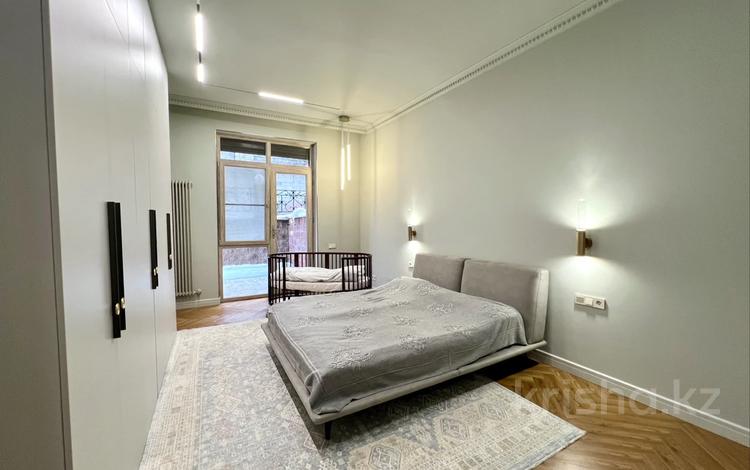 5-комнатная квартира · 200 м² · 1/3 этаж, мкр Мирас 157 — Аскарова Садыкова за 1.9 млн ₸ в Алматы, Бостандыкский р-н — фото 2