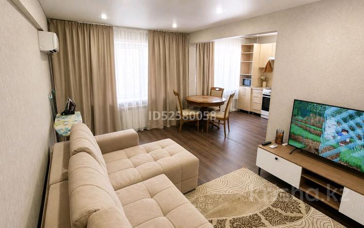 2-комнатная квартира · 45 м² · 1/5 этаж, проспект Нурсултана Назарбаева 23/1 за 18 000 ₸ в Усть-Каменогорске — фото 76