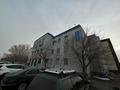 Еркін, кеңселер, дүкендер мен бутиктер, қоймалар, қоғамдық тамақтану орны, сұлулық салондары, монша, қонақ үй және демалыс орындары, медорталықтар мен дәріханалар, білім орталықтары, ойын-сауық · 1300 м², бағасы: 450 млн ₸ в Экибастузе