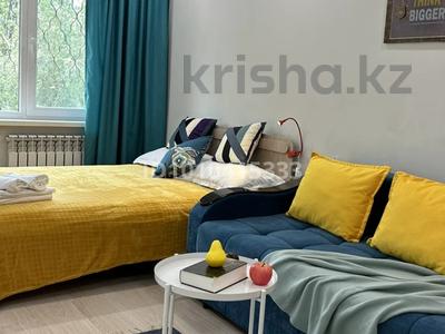 1-комнатная квартира · 33 м² · 2/5 этаж, мкр Коктем-1 16 за 18 000 〒 в Алматы, Бостандыкский р-н