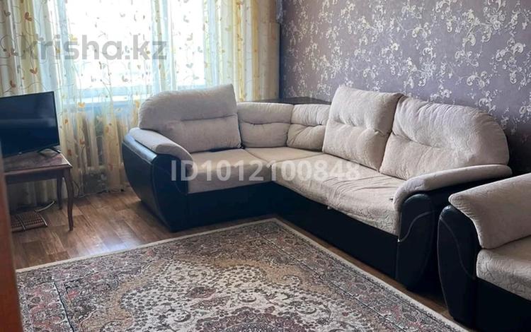 3-бөлмелі пәтер · 54 м² · 3/5 қабат, Б-р Гарышкерлер 33, бағасы: 20 млн ₸ в Жезказгане — фото 2
