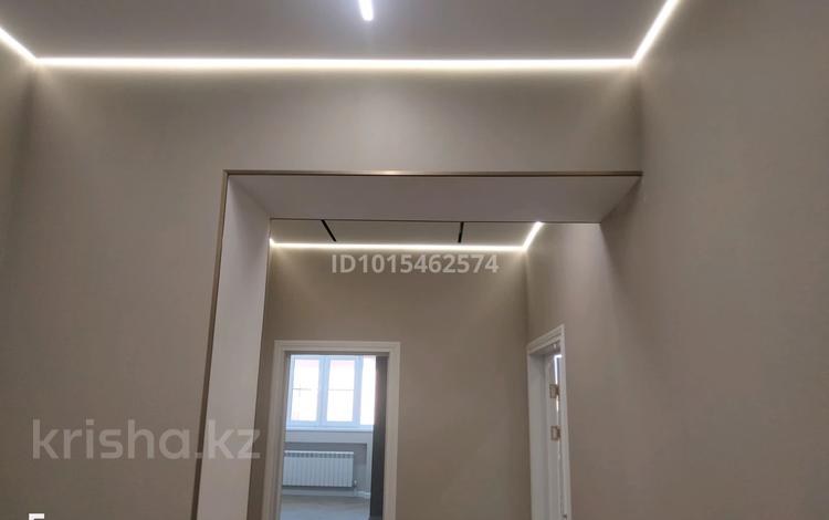 3-бөлмелі пәтер · 113 м² · 4/9 қабат, Алтын орда ш/а., Алия Молдагулова 50а, бағасы: 58 млн ₸ в Актобе, мкр. Алтын орда — фото 2